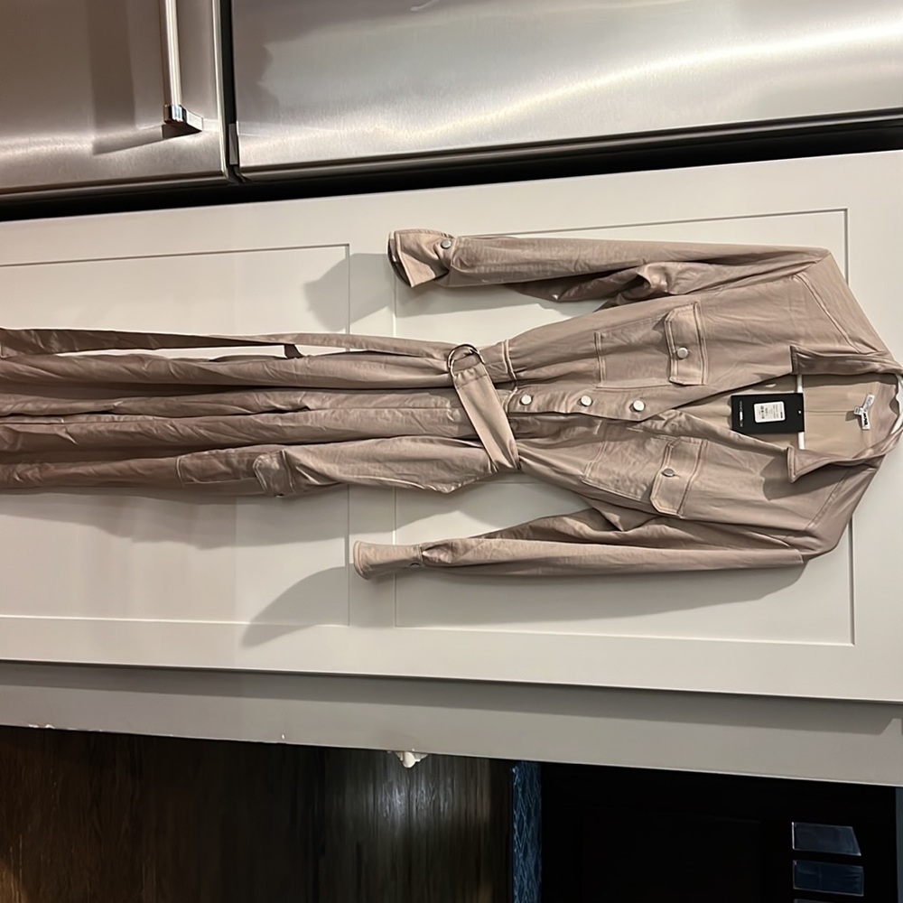 Fashion nova satin jumpsuit - Picture 4 of 6